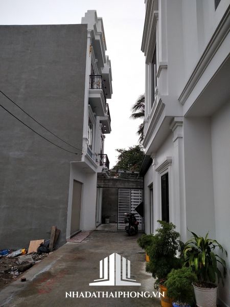 Bán căn nhà 4 tầng sân cổng riêng ngay thị trấn Rế, An Dương, Hải Phòng.