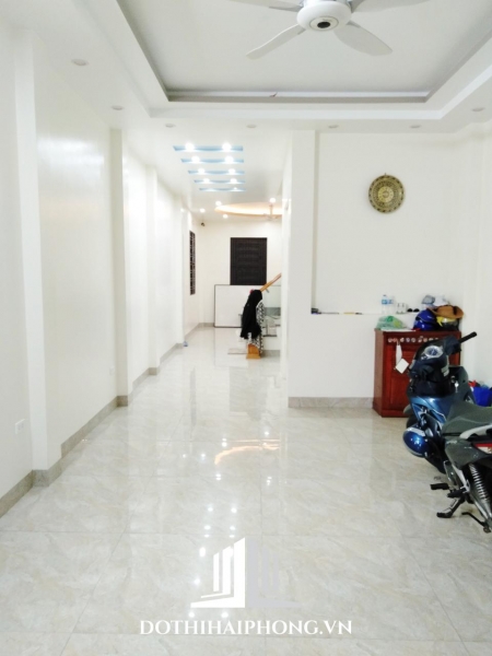 Cho thuê tầng 1+2 nhà số 188 lô 7C Lê Hồng Phong, Ngô Quyền, Hải Phòng