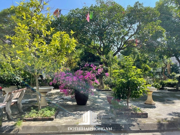 Bán lô đất view vườn hoa phố Tây Văn Cao, Hải An, Hải Phòng