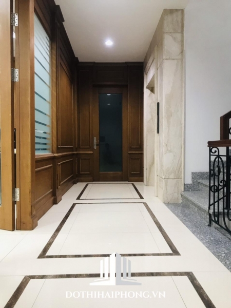  Bán hoặc cho thuê từ 2-4 sàn mặt bằng của tòa nhà số 3D Lý Tự Trọng, Hồng Bàng, Hải Phòng