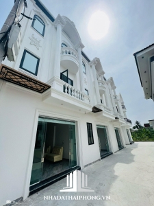 Bán dãy nhà 8 căn xây mới tại Vân Tra, An Dương, Hải Phòng.
