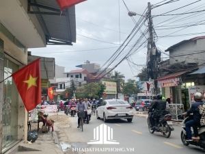 Bán nhà mặt đường Chợ Hàng, vị trí kinh doanh tốt Q. Lê Chân, Hải Phòng.